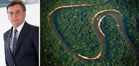Presidente Bolsonaro assina projeto que libera garimpo em terras indígenas