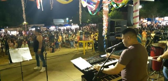Galo da Meia Noite lota praça Aluízio Ferreira + Carnaval tem programação diversificada - Gente de Opinião