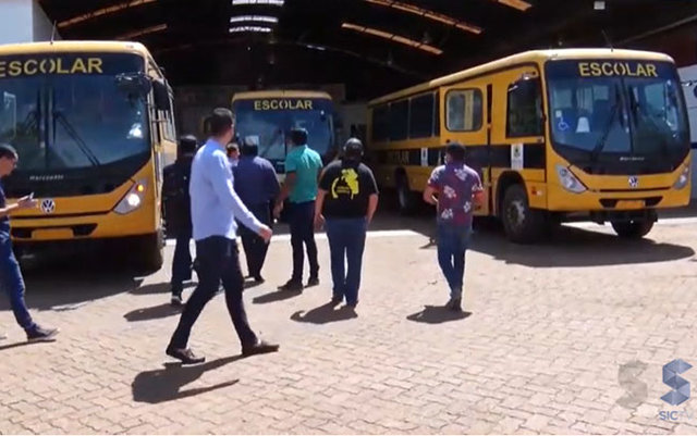 Estudantes da zona rural de Porto Velho recebem ônibus novos - Gente de Opinião