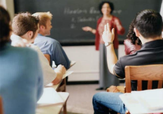 Comunicado do Sinepe sobre a queda da liminar que determinava a redução das mensalidades nas faculdades particulares. - Gente de Opinião