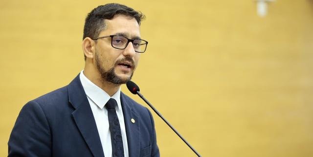 Deputado Anderson Pereira apresenta projeto para acrescentar tempo de aposentadoria dos servidores da saúde e segurança pública  - Gente de Opinião