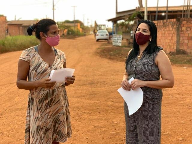 Cristiane Lopes cobra conclusão da drenagem e asfalto da rua Capão da Canoa - Gente de Opinião