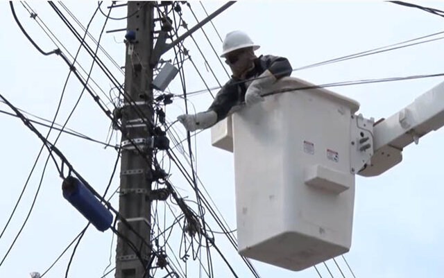 17 de outubro é o dia do eletricista, acompanhamos um pouco do trabalho deles - Gente de Opinião
