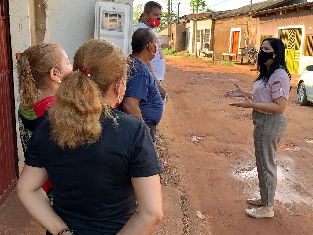 Cristiane Lopes cobra drenagem e pavimentação da rua Vale do Sol - Gente de Opinião