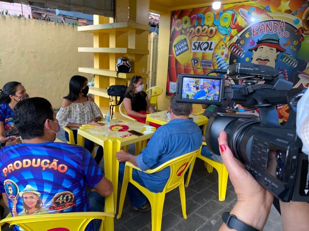 Lenha na Fogueira com os 16 anos do Gente de Opinião e a live com a Banda do Vai Quem Quer - Gente de Opinião