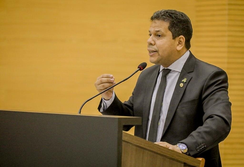 Deputado Jair Montes defende produtores de leite e pede que Governo tome medidas urgente para proteger a cadeia produtiva - Gente de Opinião