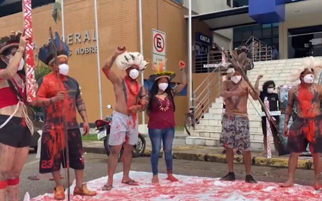 Dia do índio foi marcado por manifestação em frente à sede da Justiça Federal em Porto Velho - Gente de Opinião