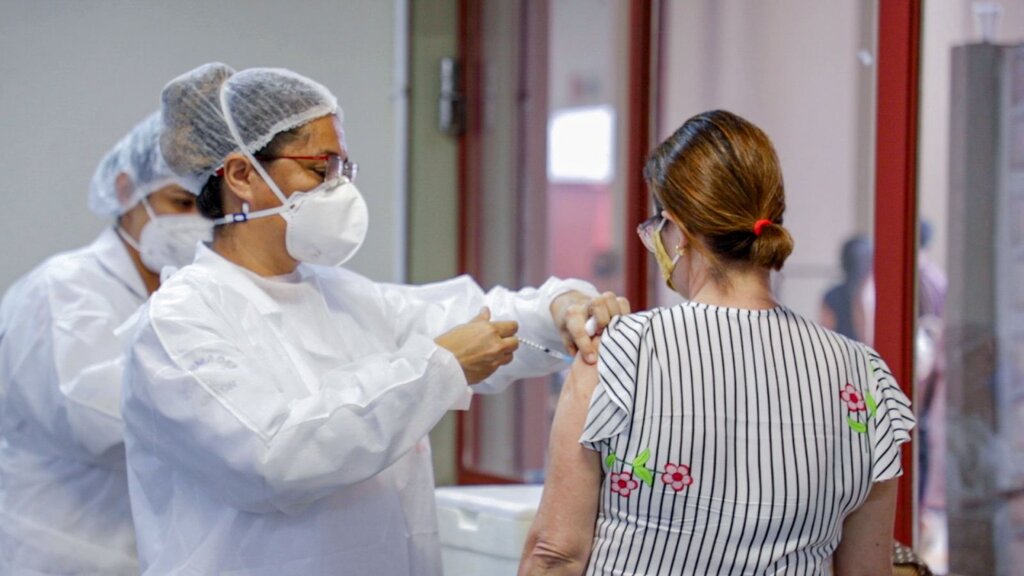 Enfermeiros atuam desde a atenção básica até a vacinação - Gente de Opinião