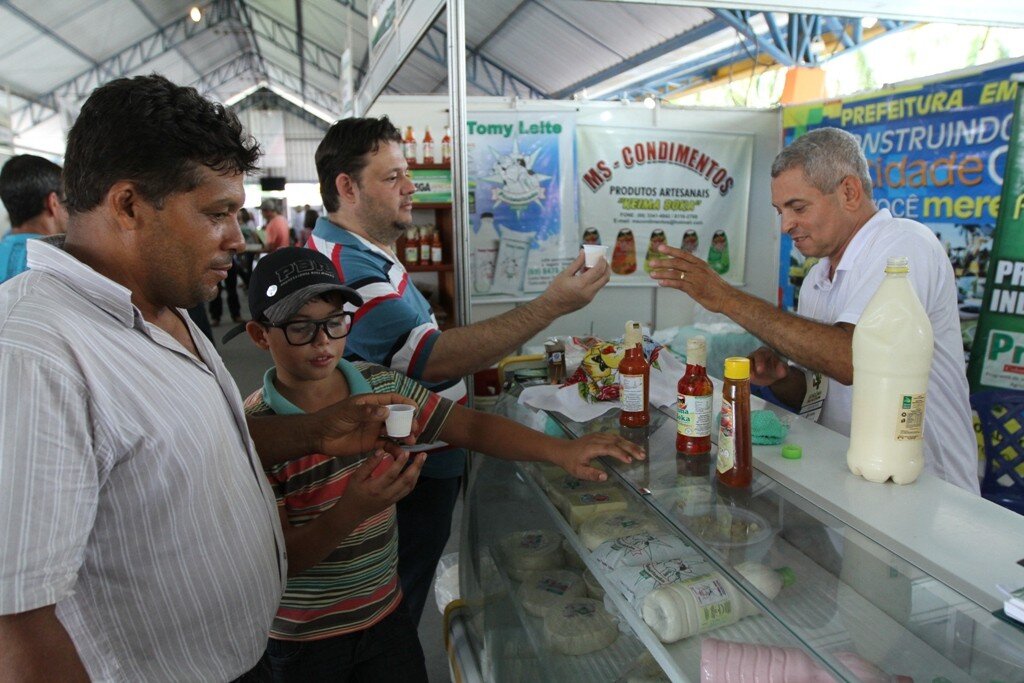Mel e condimentos, fabricados por agroindústria de Colorado foram vendidos durante a Feira Rondônia Rural Show, em Ji-Paraná, antes da pandemia - Gente de Opinião