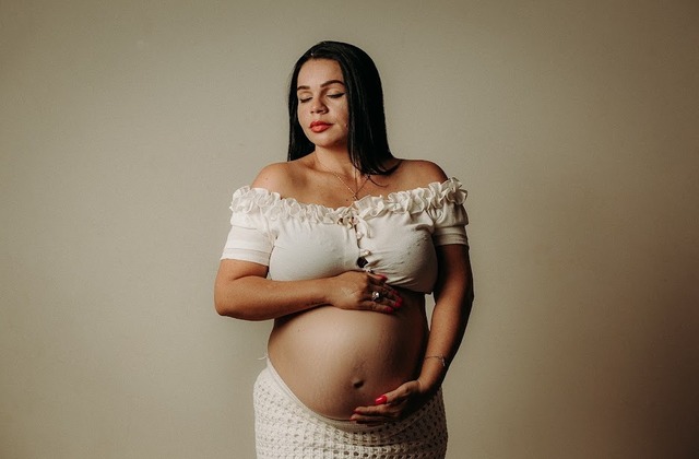 Vilhena: gestantes assistidas pela Semas ganham ensaio fotográfico em ação social emocionante no Cras