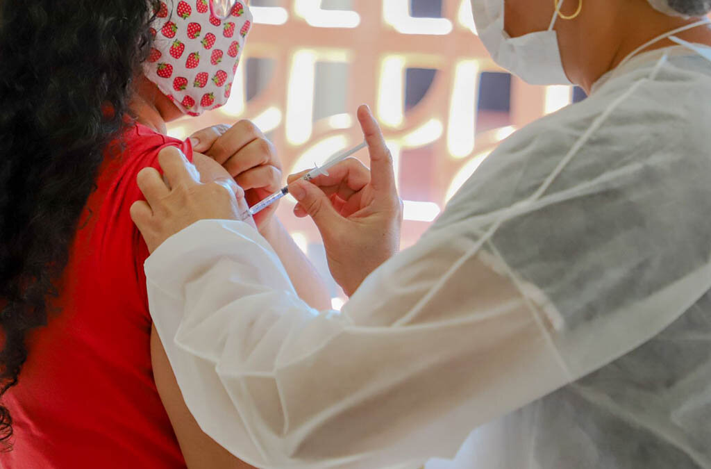 Porto Velho começa vacinação para pessoas acima de 23 anos - Gente de Opinião