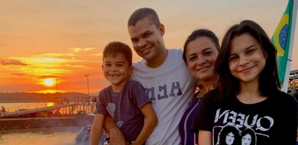 Há 9 anos no GOA, o capitão Cordeiro valoriza os momentos em família. Casado com Ednir Maria e pai de Maria Luíza, de 13 anos e Nícolas Mateus de 7 anos - Gente de Opinião