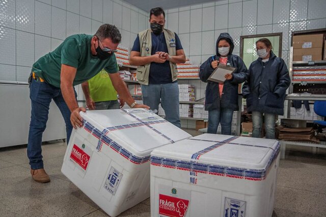 Mais uma remessa com 13.200 doses da vacina CoronaVac foi entregue na Central de Rede de Frio, em Porto Velho - Gente de Opinião