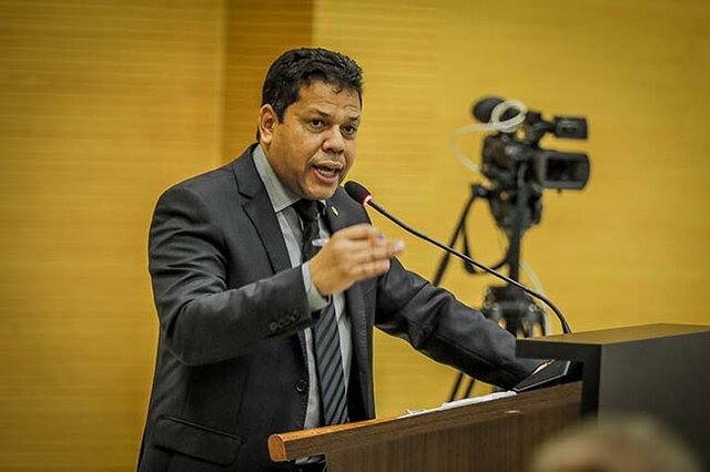 Deputado Jair Montes apresenta Projeto de Lei que incentiva a contratação de iniciantes no mercado de trabalho  - Gente de Opinião