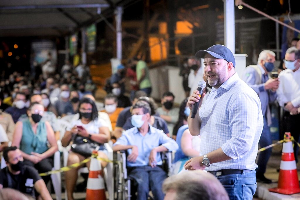 Presidente Alex Redano prestigia assinatura do Tchau Poeira em Cacoal - Gente de Opinião