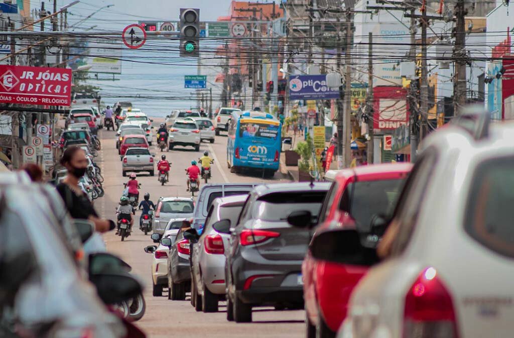 Centro antigo da Capital de Rondônia, muito movimentado pela frota de automóveis e motos, a maior do Estado - Gente de Opinião