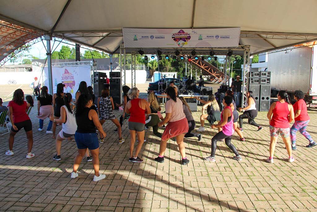 Apresentações musicais e de dança fizeram parte das atividades do “Semana da Juventude”, em Cacoal - Gente de Opinião