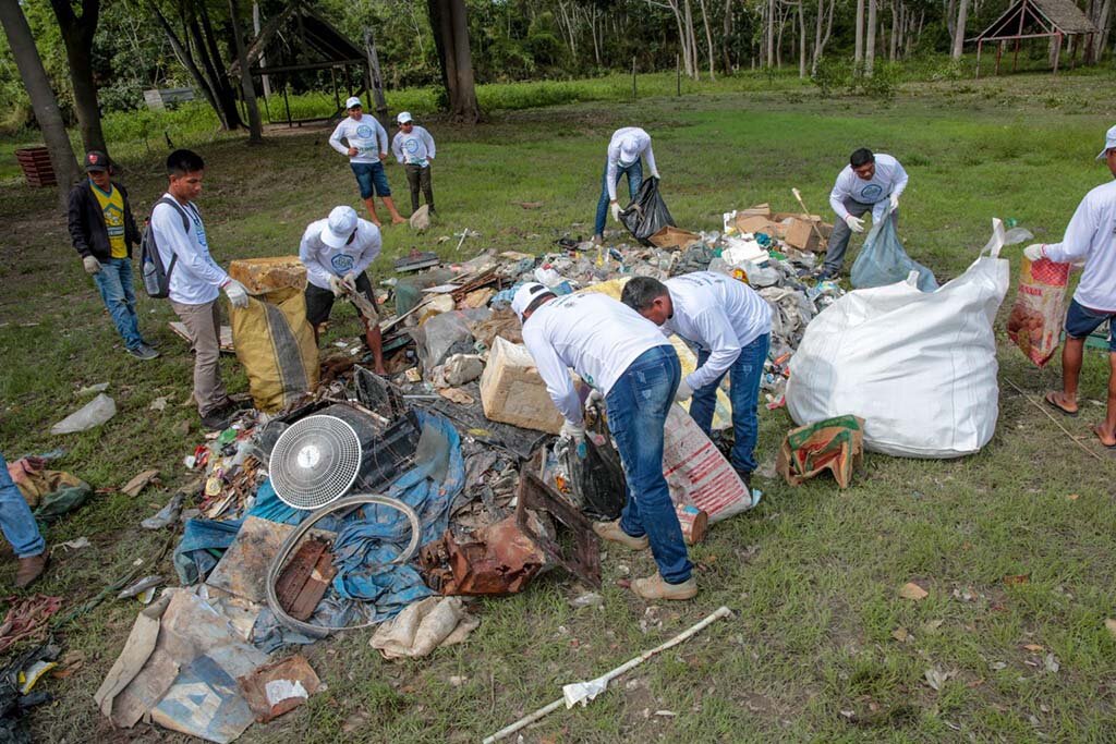 Resíduos recolhidos pelos voluntários foram separados, catalogados e destinados de forma correta - Gente de Opinião