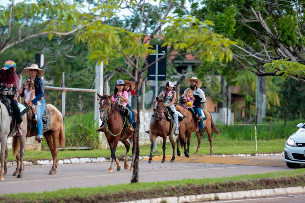 Cavalgada em Porto Velho atraiu pessoas de várias regiões do Estado - Gente de Opinião