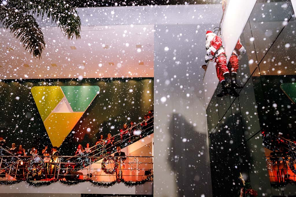 Chegada do Papai Noel, chuva de neve artificial e música são atrações da Cantata de Natal Sicoob Credisul, que será aberta dia 17 de dezembro  - Gente de Opinião