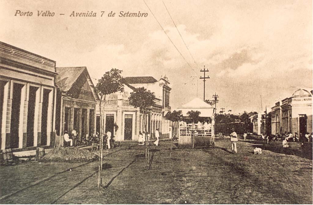 O cliper (no meio da avenida Sete de Setembro) era um ponto de reunião de notívagos na década de 1950 - Gente de Opinião