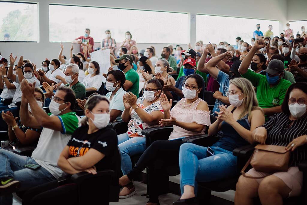 Bonificação começa a ser paga para servidores efetivos de Vilhena, mais de R$ 2,5 milhões serão depositados ainda hoje - Gente de Opinião