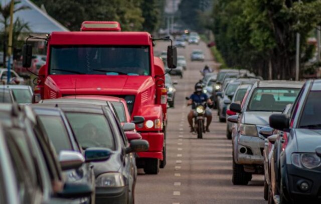 Os demais veículos mantêm o vencimento de acordo com o final da placa e poderão ter o desconto mediante antecipação do pagamento - Gente de Opinião