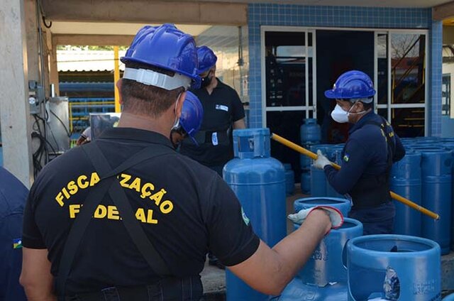 Consumidor deve recusar botijões enferrujados, amassados ou com as alças soltas - Gente de Opinião