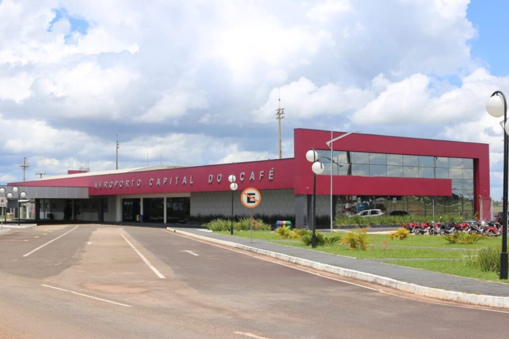 Voos comerciais no Aeroporto Capital do Café foram retomados após reformas - Gente de Opinião
