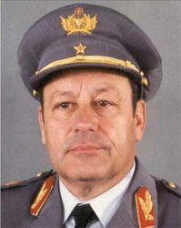 Tenente general Silvino da Cruz Curado - Gente de Opinião