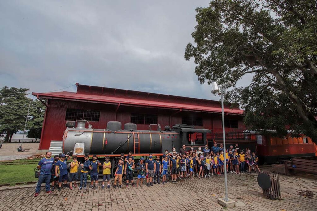 Primeira escola contemplada pelo projeto “Cultura Educa+” visita o Complexo da EFMM - Gente de Opinião