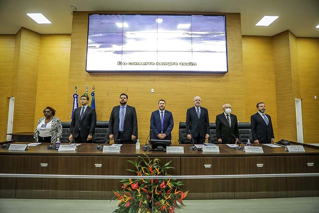 Na abertura do 3º Fórum dos Legisladores Municipais, presidente Alex Redano reforça papel dos vereadores  - Gente de Opinião