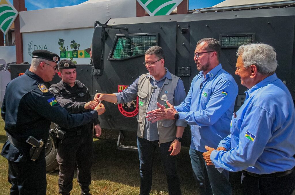 Reforço de peso: governador Marcos Rocha entrega blindado para Polícia Militar no combate ao crime - Gente de Opinião