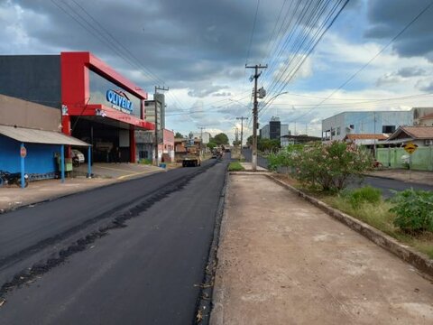 Obras de infraestrutura dos Projetos “Tchau Poeira” e “Governo na Cidade” avançam no município de Rolim de Moura