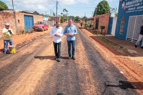 Coronel Marcos Rocha acompanha progresso das obras de recapeamento do “Tchau Poeira”, em Porto Velho