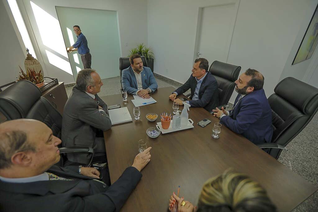 Presidente da Assembleia Legislativa recebe visita do cônsul-geral da Itália Domenico Fornara  - Gente de Opinião