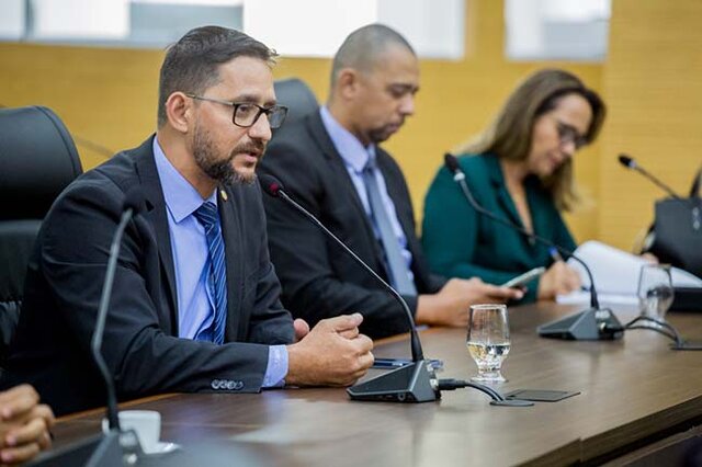 Deputado indica necessidade da continuação do pagamento do auxílio-covid aos profissionais da segurança pública e saúde  - Gente de Opinião