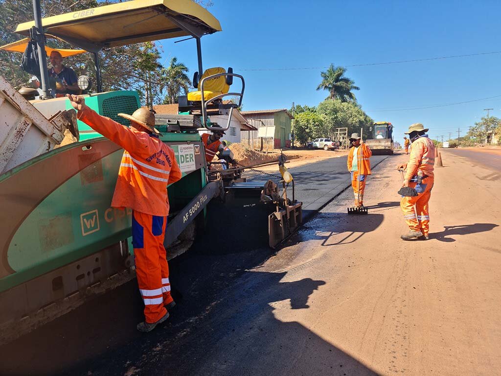DER inicia pavimentação asfáltica na obra de alargamento da pista na RO-135, em Novo Horizonte d’Oeste - Gente de Opinião