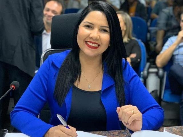 Cristiane Lopes oficializou sua candidatura a Deputada Federal com a presença do Governador Marcos Rocha em Porto Velho - Gente de Opinião