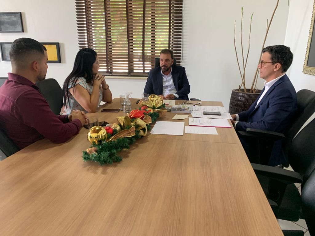 Deputada Federal eleita Cristiane Lopes participa de cerimônia de entrega de veículos para Saúde - Gente de Opinião