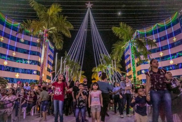 Abertura do Natal de Luz, no Palácio Rio Madeira, encantou aos presentes  - Gente de Opinião