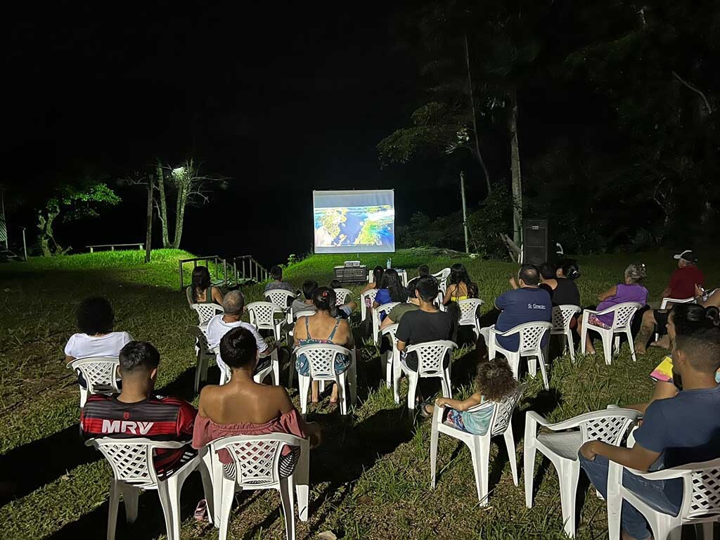 Cinema ao ar livre: Lago do Cuniã recebe filmes em sessão especial sobre a vida ribeirinha  - Gente de Opinião