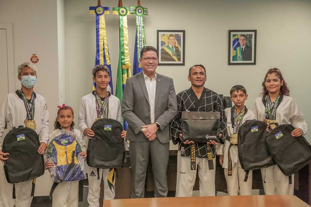 Medalhistas de Taekwondo agradecem apoio do governador Marcos Rocha na Copa do Brasil - Gente de Opinião