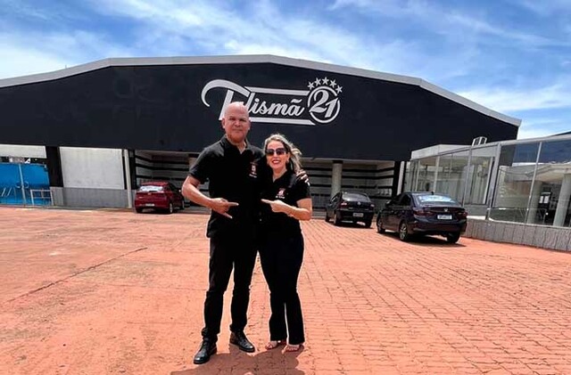 Siça Andrade e Sinezio Tapajós juntos na  Banda do Vai Quem Quer 2023 - Gente de Opinião