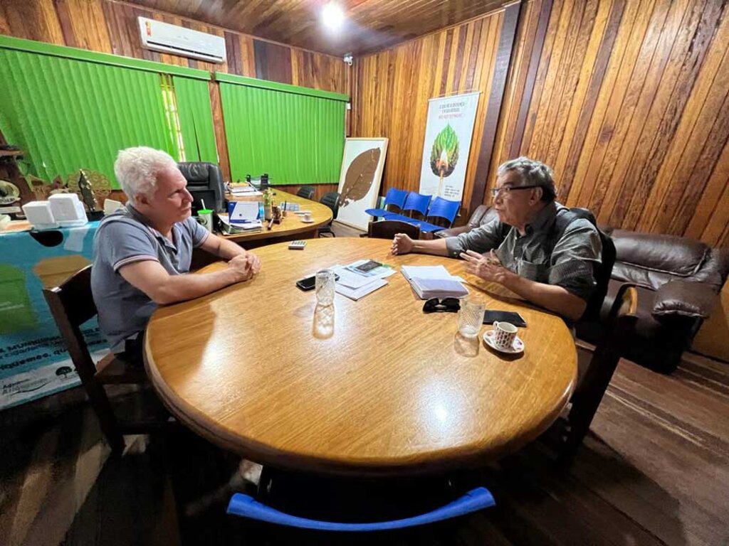 Secretário Vilmar Ferreira e o repórter Montezuma Cruz - Gente de Opinião