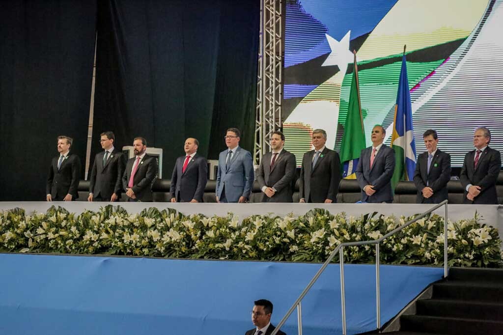 Deputados estaduais tomam posse e governador Marcos Rocha destaca importância da união entre Poderes para progresso do Estado  - Gente de Opinião