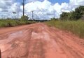 Produtores rurais tapam buracos no principal acesso ao Distrito Industrial de Porto Velho