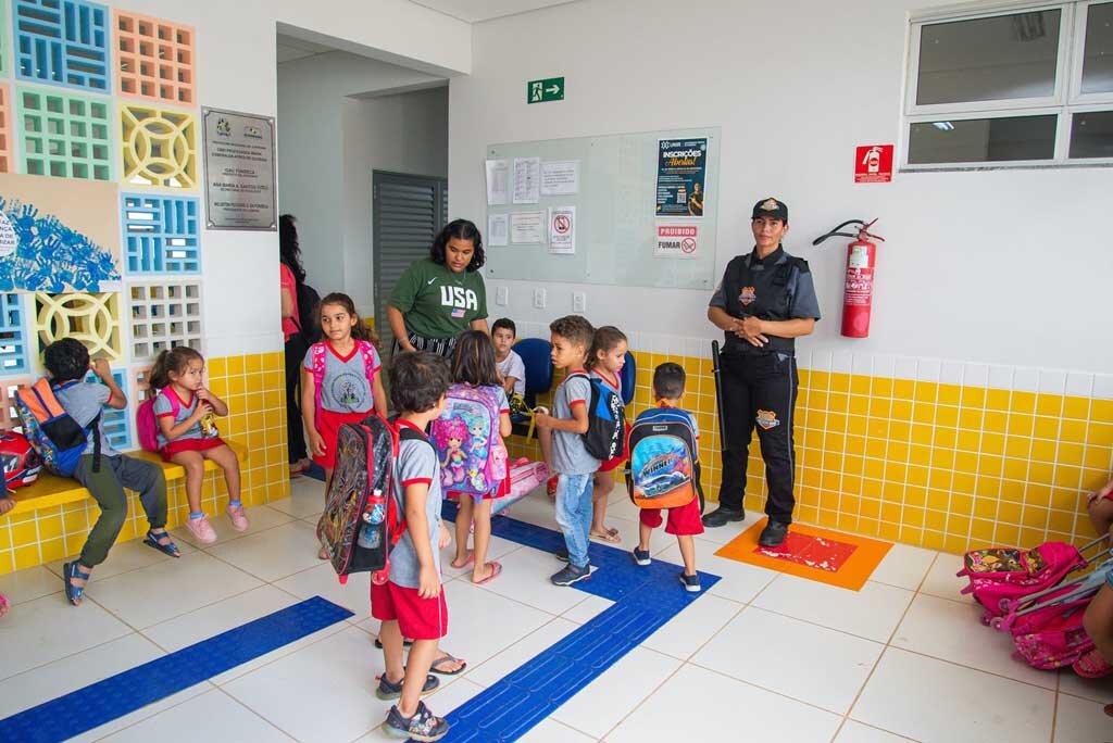 Escolas de Ji-Paraná já estão funcionando com guarda presencial - Gente de Opinião