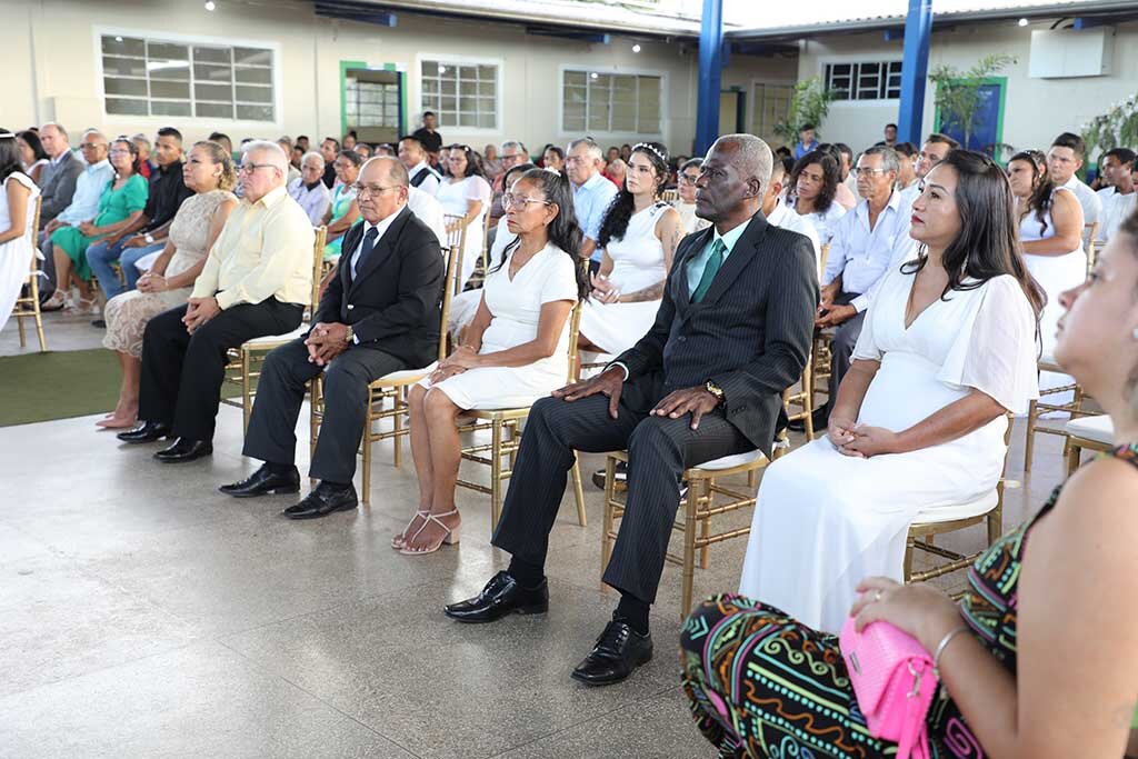 Casamento comunitário: mais de 30 casais oficializam união em cerimônia especial, na Zona Leste  - Gente de Opinião