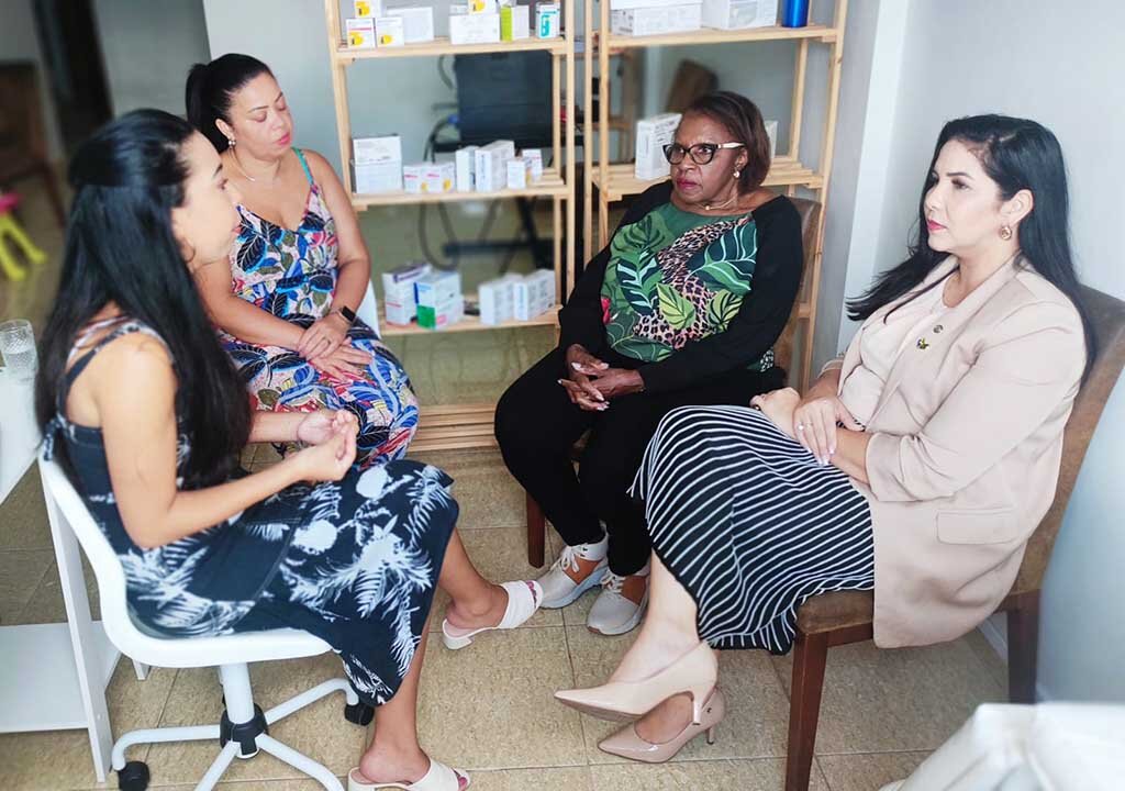 Cristiane Lopes visita Instituto Diabetes Brasil  - Gente de Opinião